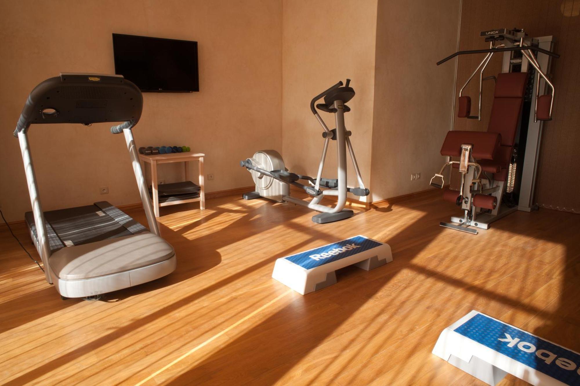 Tigmiza Boutique Hotel & Spa Ouled Jelal Exterior photo A home gym
