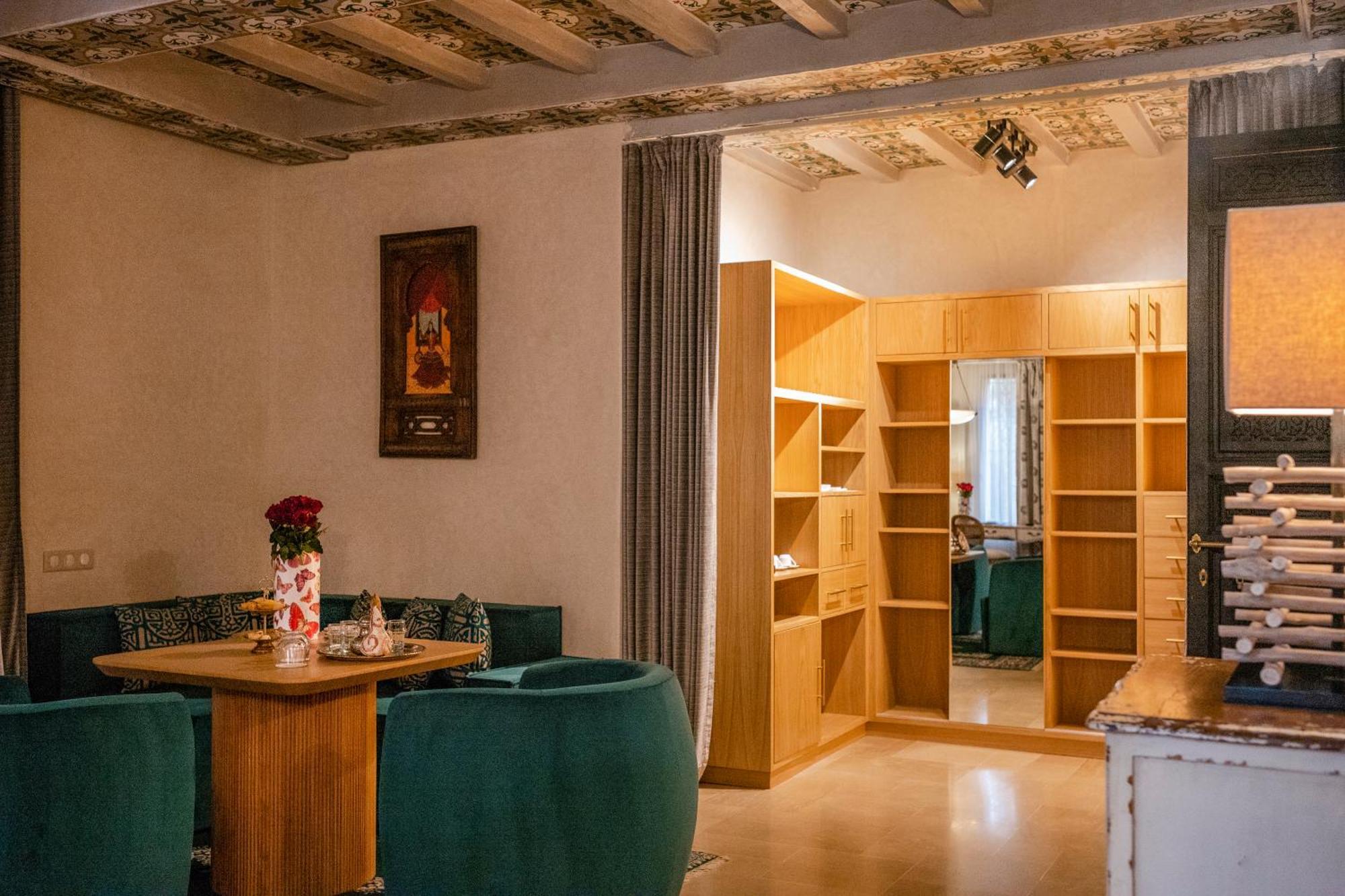 Tigmiza Boutique Hotel & Spa Ouled Jelal Exterior photo Interior of the house