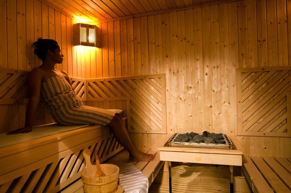 Tigmiza Boutique Hotel & Spa Ouled Jelal Exterior photo A woman in a sauna